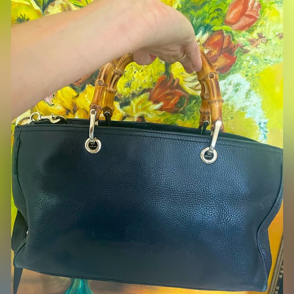 Authentic Gucci shopper handbag! - Picture 3 of 17